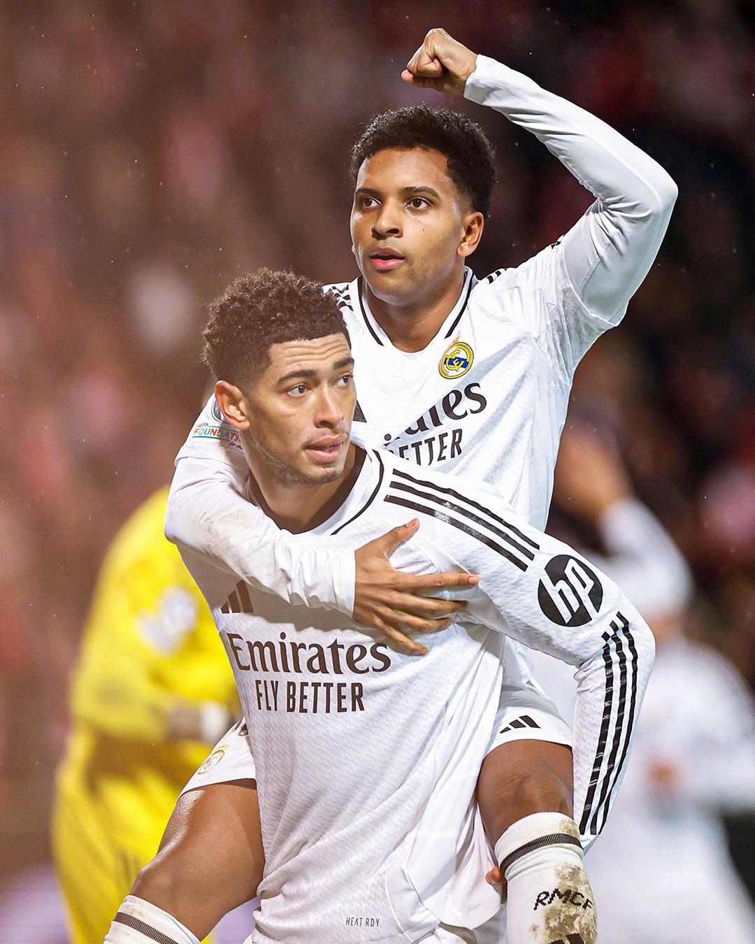 爱游戏官网-姆巴佩焦点对战，德罗巴与30激战切尔西分钟，晋级下一阶段胜负难料！-爱游戏官网